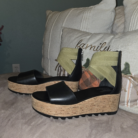 Women's Sorel Cameron Flatform Ankle Strap Sandal - Picture 1 of 3
